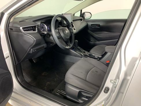 Used 2022 Toyota Corolla LE image 26
