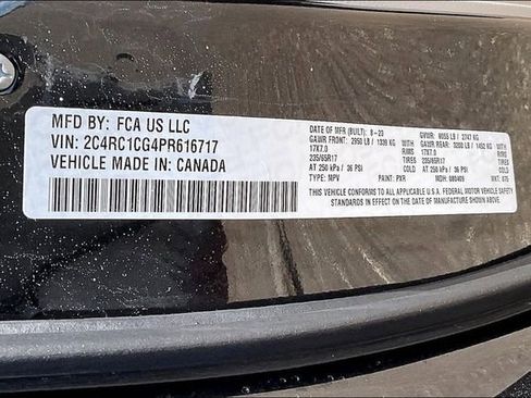Used 2023 Chrysler Voyager LX FWD image 14