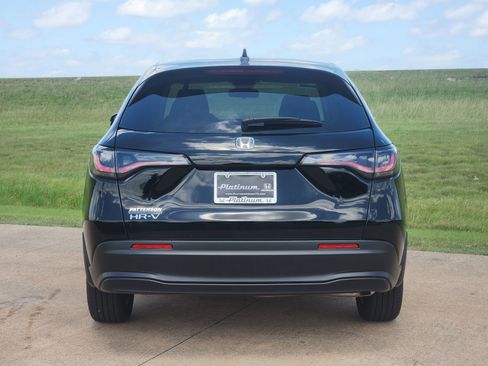 New 2026 Honda HR-V LX image 8