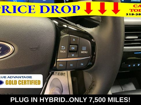 Certified 2026 Ford Escape SE FWD image 30