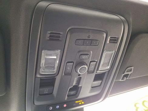 Used 2023 Chevrolet Tahoe Z71 w/ Z71 Off-Road Package image 27