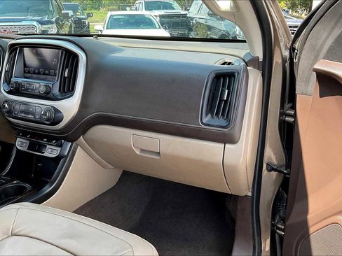 Used 2016 GMC Canyon SLT w/ Driver Alert Package image 16
