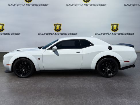 Used 2023 Dodge Challenger R/T Scat Pack RWD image 2