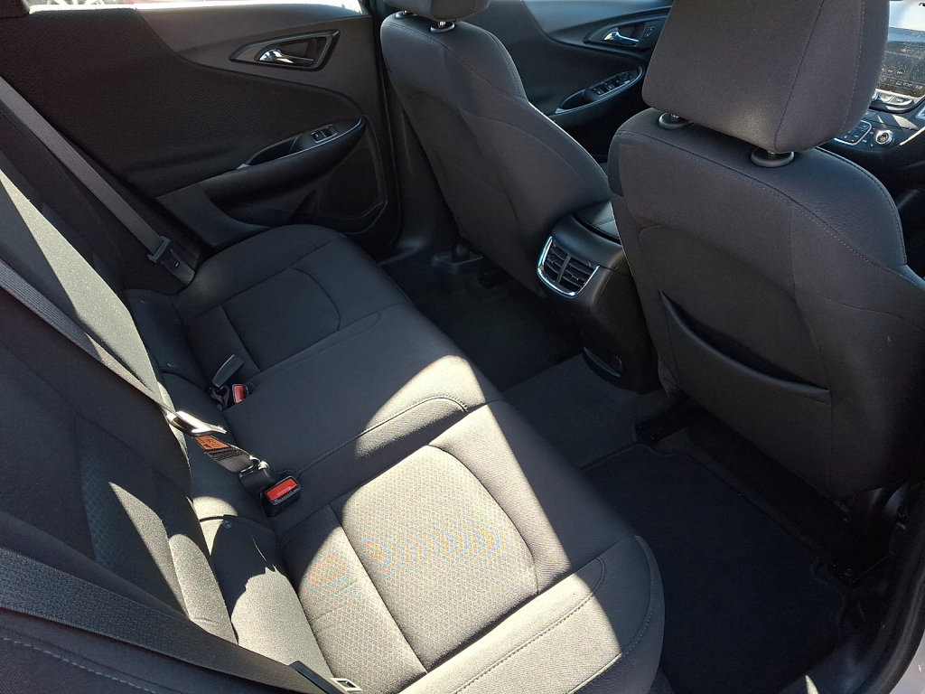 Used 2025 Chevrolet Malibu LT FWD image 15