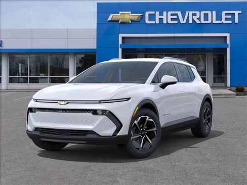 New 2026 Chevrolet Equinox EV LT FWD image 6