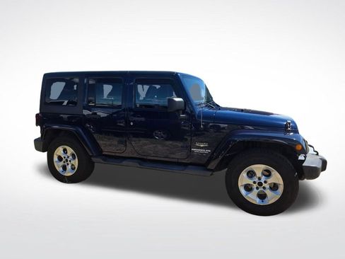 Used 2013 Jeep Wrangler Unlimited Sahara w/ Connectivity Group AWD/4WD image 4