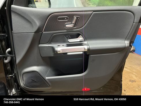 Used 2024 Mercedes-Benz EQB 250+ image 12