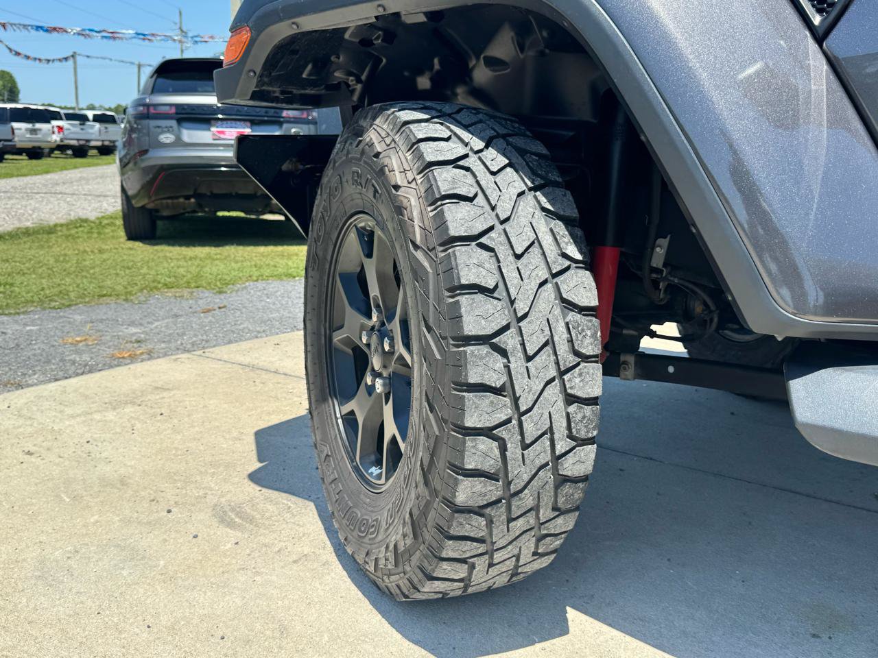 Used 2019 Jeep Wrangler Unlimited Sahara AWD/4WD image 24