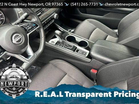 Used 2024 Nissan Altima 2.5 SV w/ SV Premium Package image 10