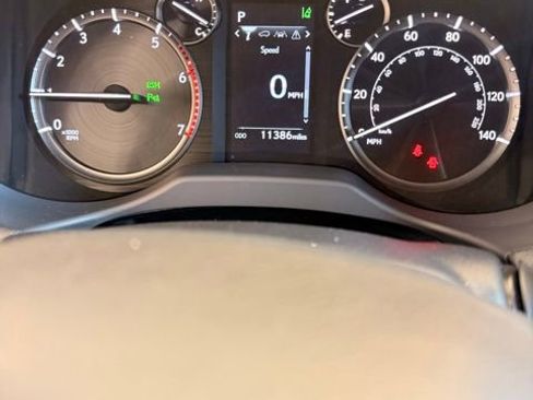 Used 2023 Lexus GX 460 Premium w/ Premium Plus Package AWD/4WD image 11