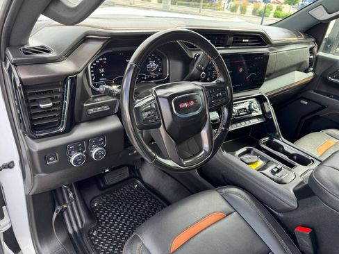 Used 2025 GMC Sierra 3500 AT4 w/ AT4 Premium Plus Package AWD/4WD image 12