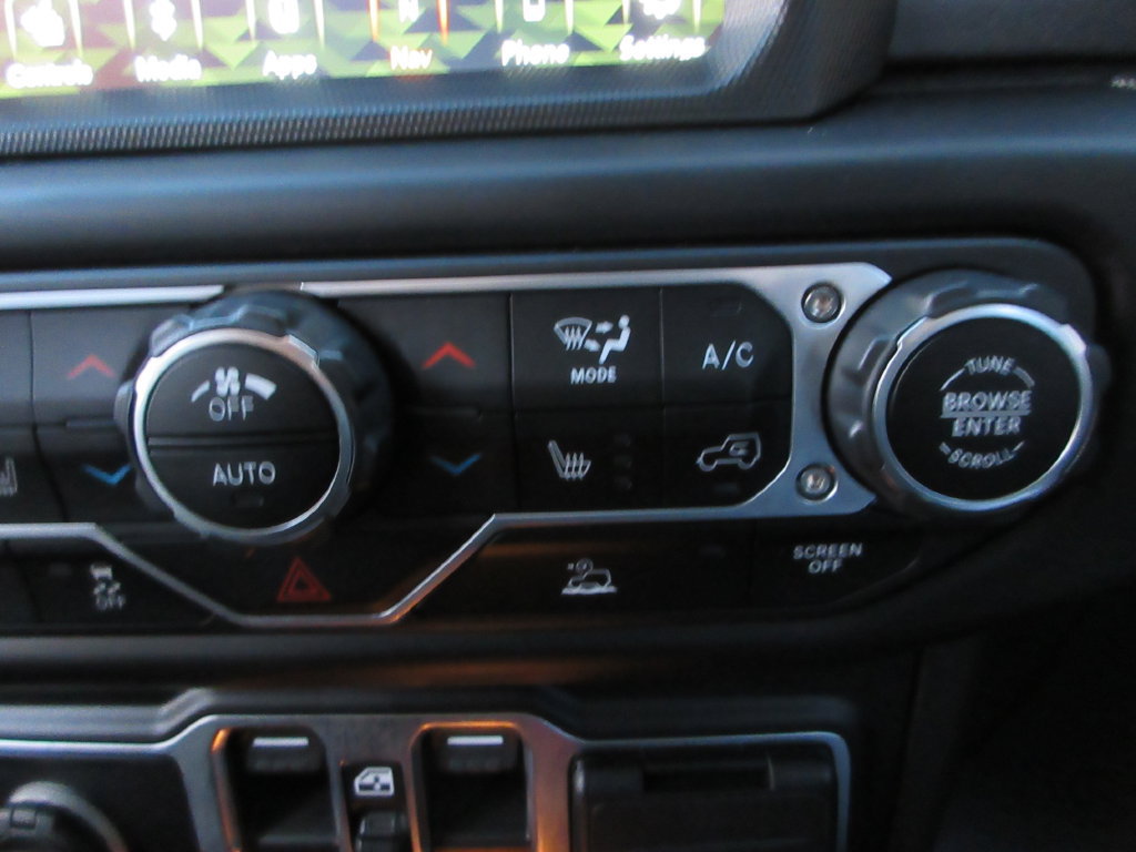 Used 2021 Jeep Gladiator Mojave AWD/4WD image 34