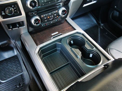 Used 2017 Ford F250 Platinum w/ Platinum Ultimate Package image 39