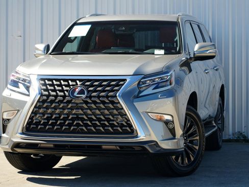 Used 2023 Lexus GX 460 Premium image 3