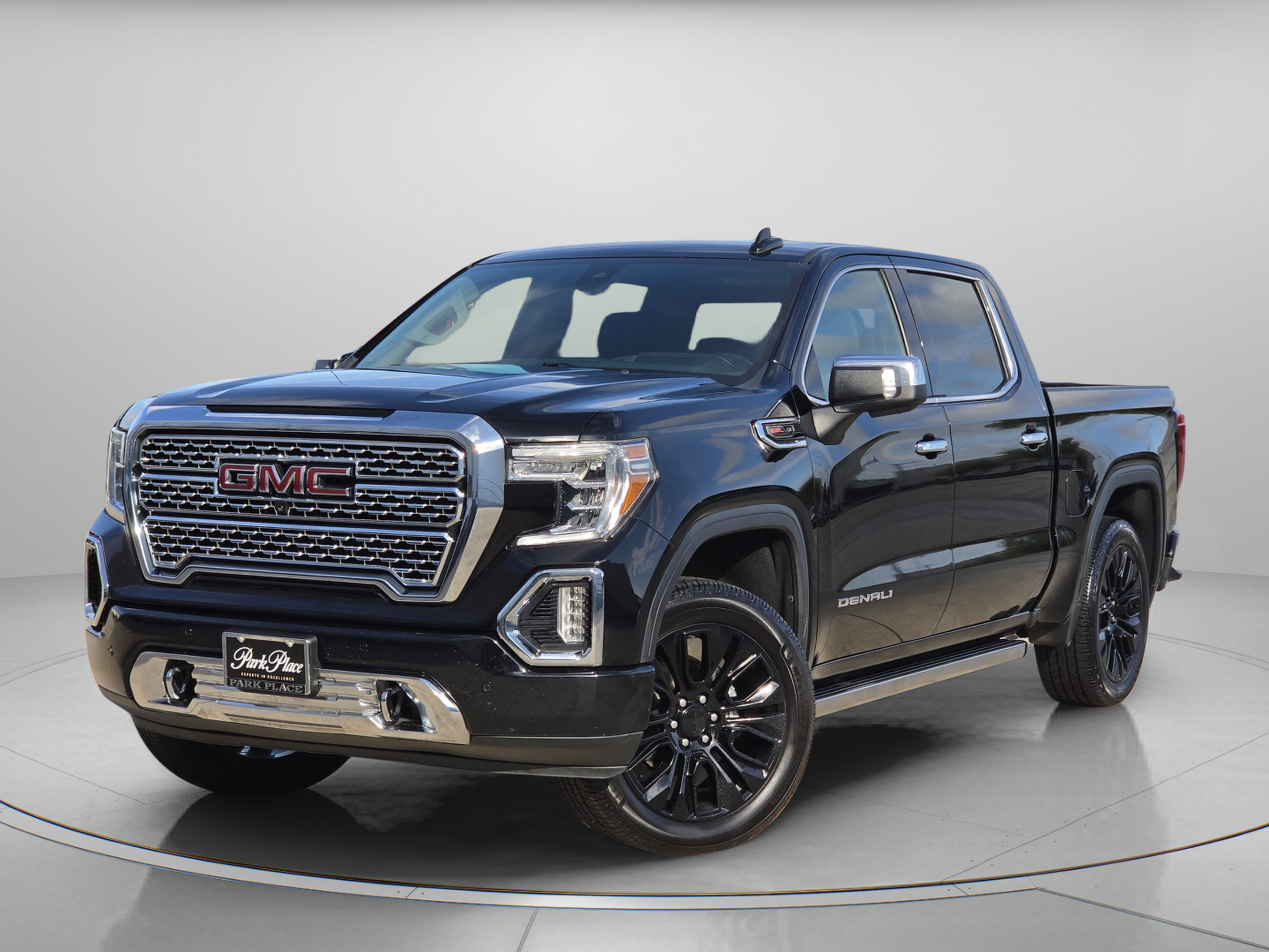 Used 2020 GMC Sierra 1500 Denali w/ Denali Ultimate Package AWD/4WD image 1