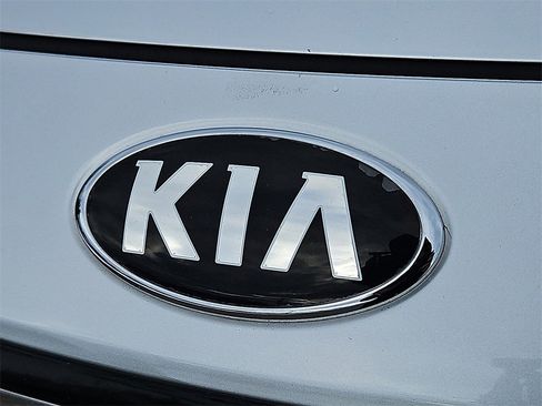 Used 2015 Kia Optima EX image 29