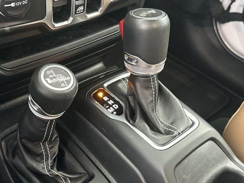 Certified 2022 Jeep Wrangler Unlimited Sahara w/ Cold Weather Group image 38