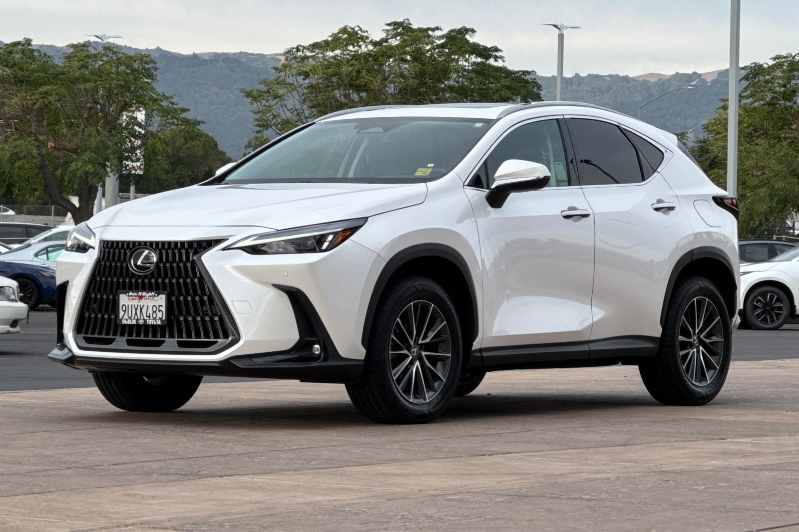 Used 2025 Lexus NX 250 FWD w/ Accessory Package (Z2) image 8