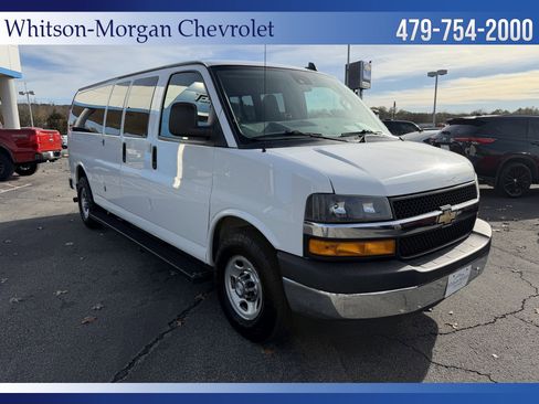 Used 2020 Chevrolet Express 3500 LT w/ LT Preferred Equipment Group image 3