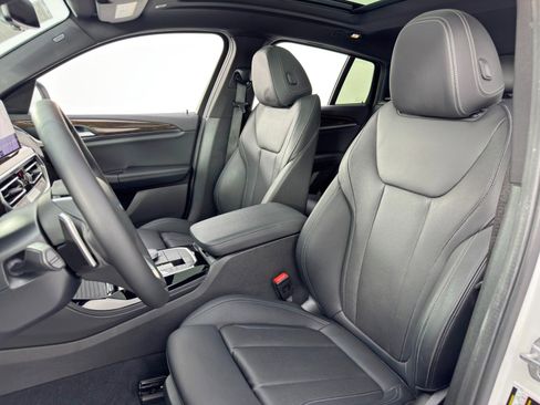 Used 2023 BMW X4 xDrive30i w/ Premium Package image 42