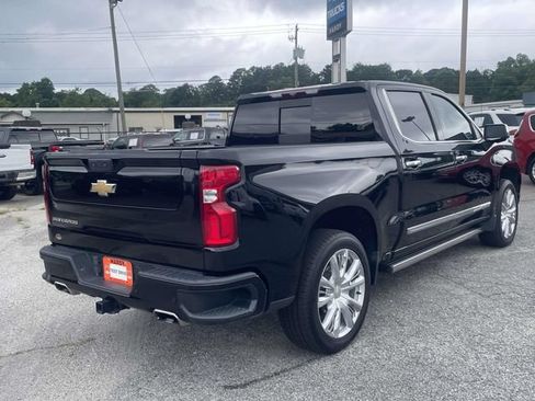 Used 2023 Chevrolet Silverado 1500 High Country w/ High Country Premium Package AWD/4WD image 3