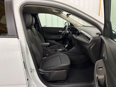 Used 2025 Buick Encore GX Preferred FWD image 33