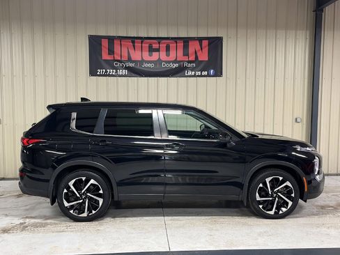 Used 2022 Mitsubishi Outlander ES image 21