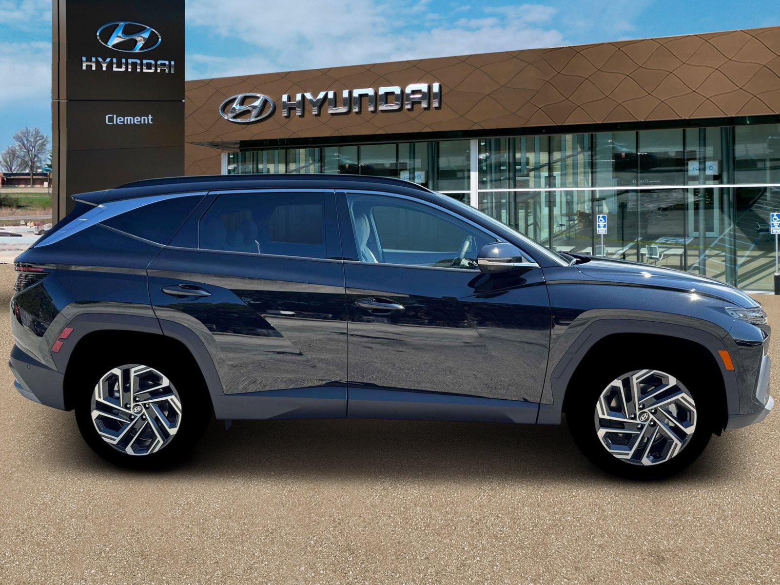New 2026 Hyundai Tucson Limited AWD/4WD image 9