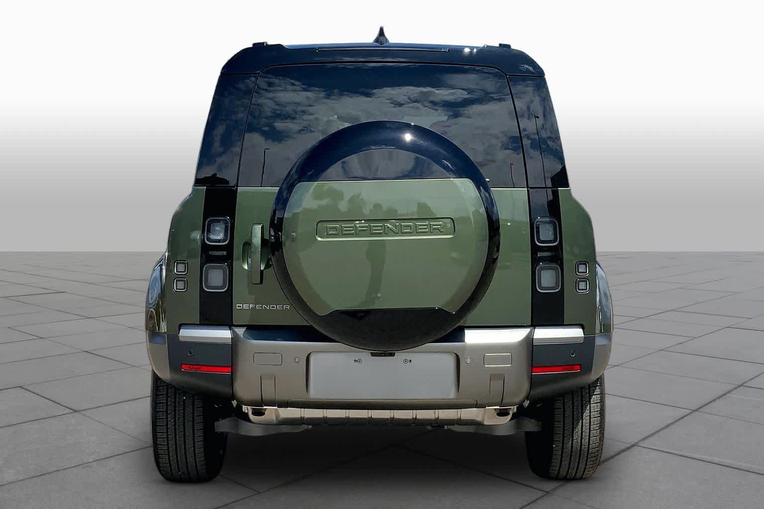 New 2026 Land Rover Defender 110 S AWD/4WD image 4