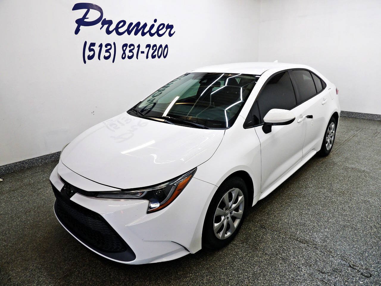 Used 2021 Toyota Corolla LE FWD image 1