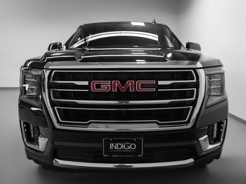 Used 2023 GMC Yukon XL SLT image 11