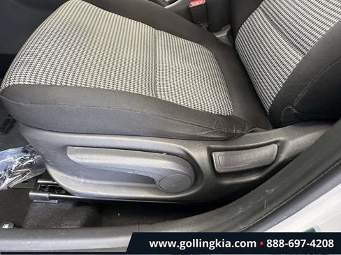 Used 2020 Hyundai Kona SEL FWD image 16