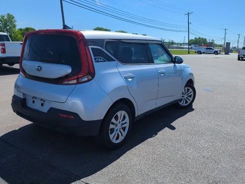 Used 2020 Kia Soul LX FWD image 9