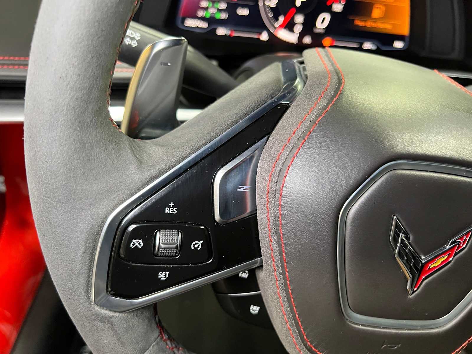 Used 2021 Chevrolet Corvette Stingray Premium Cpe w/ Z51 Performance Package RWD image 23