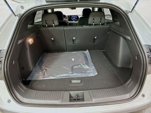 New 2026 Chevrolet Trax RS w/ Driver Confidence Package image 25