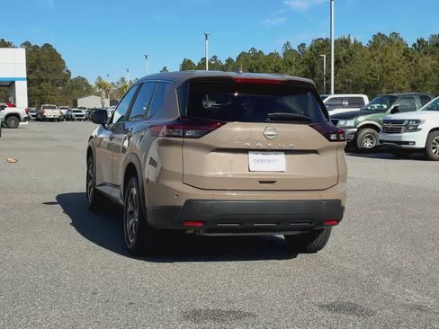 Used 2025 Nissan Rogue SV image 7