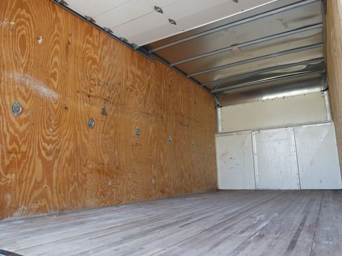 Used 2018 Ford E-350 and Econoline 350 Super Duty RWD image 25