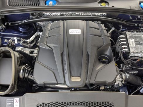 New 2026 Porsche Macan S AWD/4WD image 30