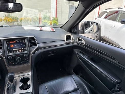 Used 2017 Jeep Grand Cherokee Limited AWD/4WD image 38