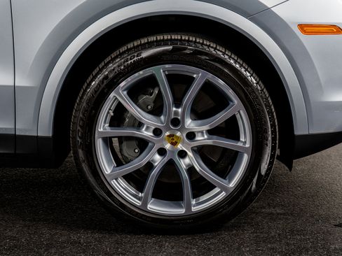 Used 2022 Porsche Cayenne S image 7