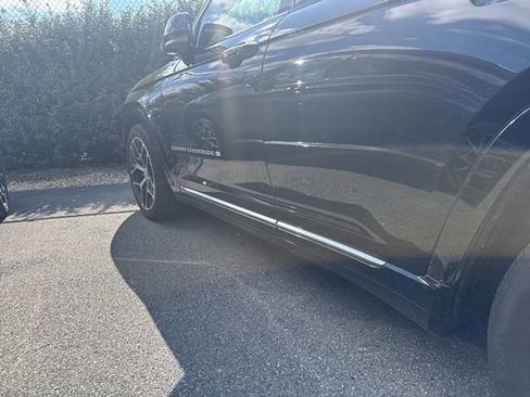 Used 2022 Jeep Grand Cherokee Summit image 16