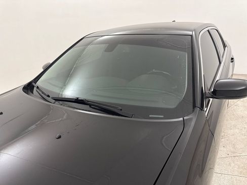 Used 2018 Chrysler 300 Touring w/ Driver Convenience Group RWD image 14
