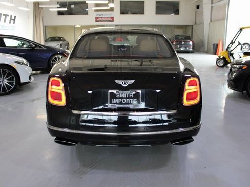 Used 2017 Bentley Mulsanne image 59