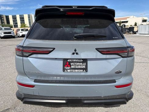 New 2026 Mitsubishi Outlander AWD image 8