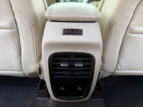 Used 2019 Lincoln MKC Select w/ MKC Climate Package FWD image 31