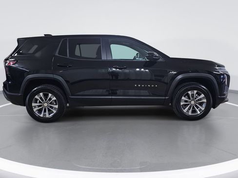 Certified 2025 Chevrolet Equinox LT image 2