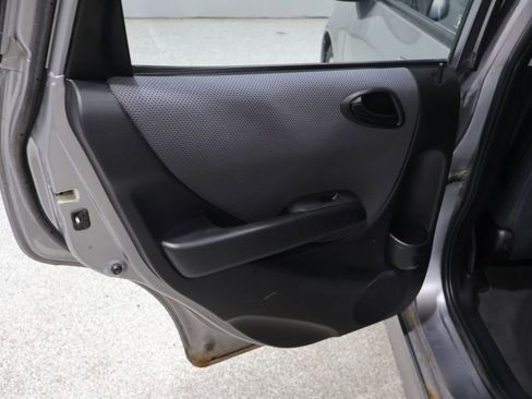 Used 2007 Honda Fit Sport image 18