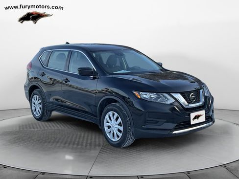 Used 2020 Nissan Rogue S image 1