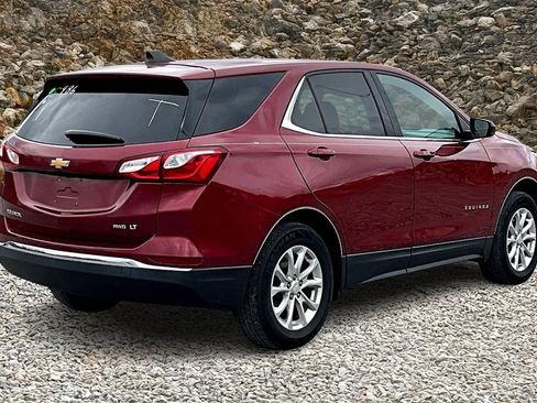Used 2020 Chevrolet Equinox LT image 2