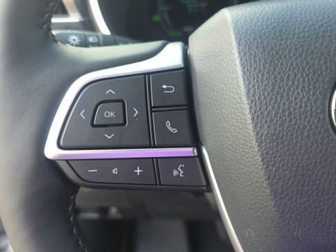 Used 2026 Toyota Highlander Platinum AWD/4WD image 23